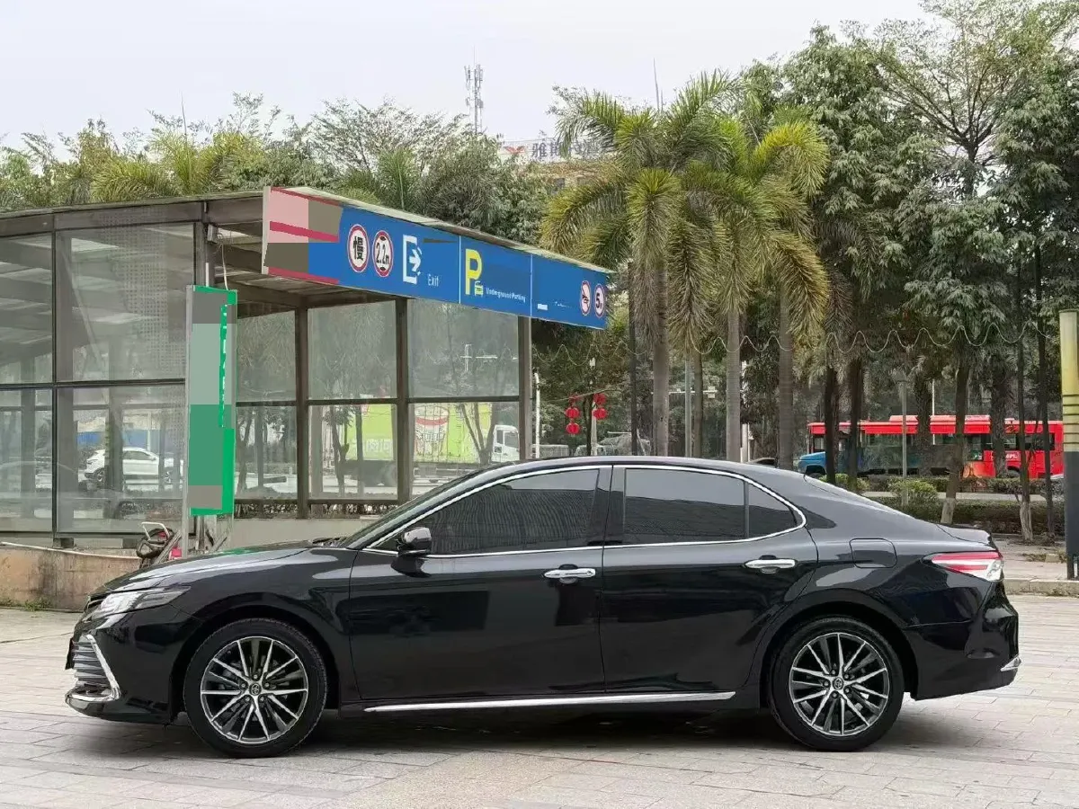 2021 Toyota Camry 2.5L 209HP L4 8AT,autocango,china used car exporter,china ev exporter,chinese used car exporter,chinese used ev exporter
