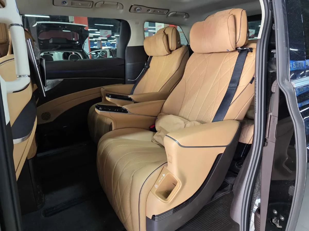 2024 Denza D9 1.5T 139HP L4 E-CVT PHEV 40KWH,autocango,china used car exporter,china ev exporter,chinese used car exporter,chinese used ev exporter