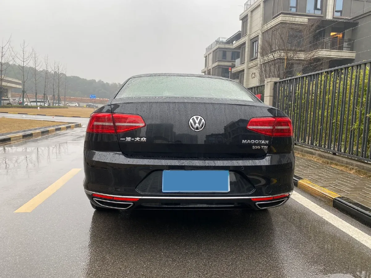 2018 Volkswagen Magotan 1.8T 180HP L4 7DCT,autocango,china used car exporter,china ev exporter,chinese used car exporter,chinese used ev exporter