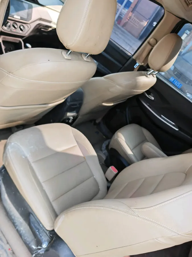 2018 WuLing HongGuang 1.5L 105HP L4 5MT,autocango,china used car exporter,china ev exporter,chinese used car exporter,chinese used ev exporter