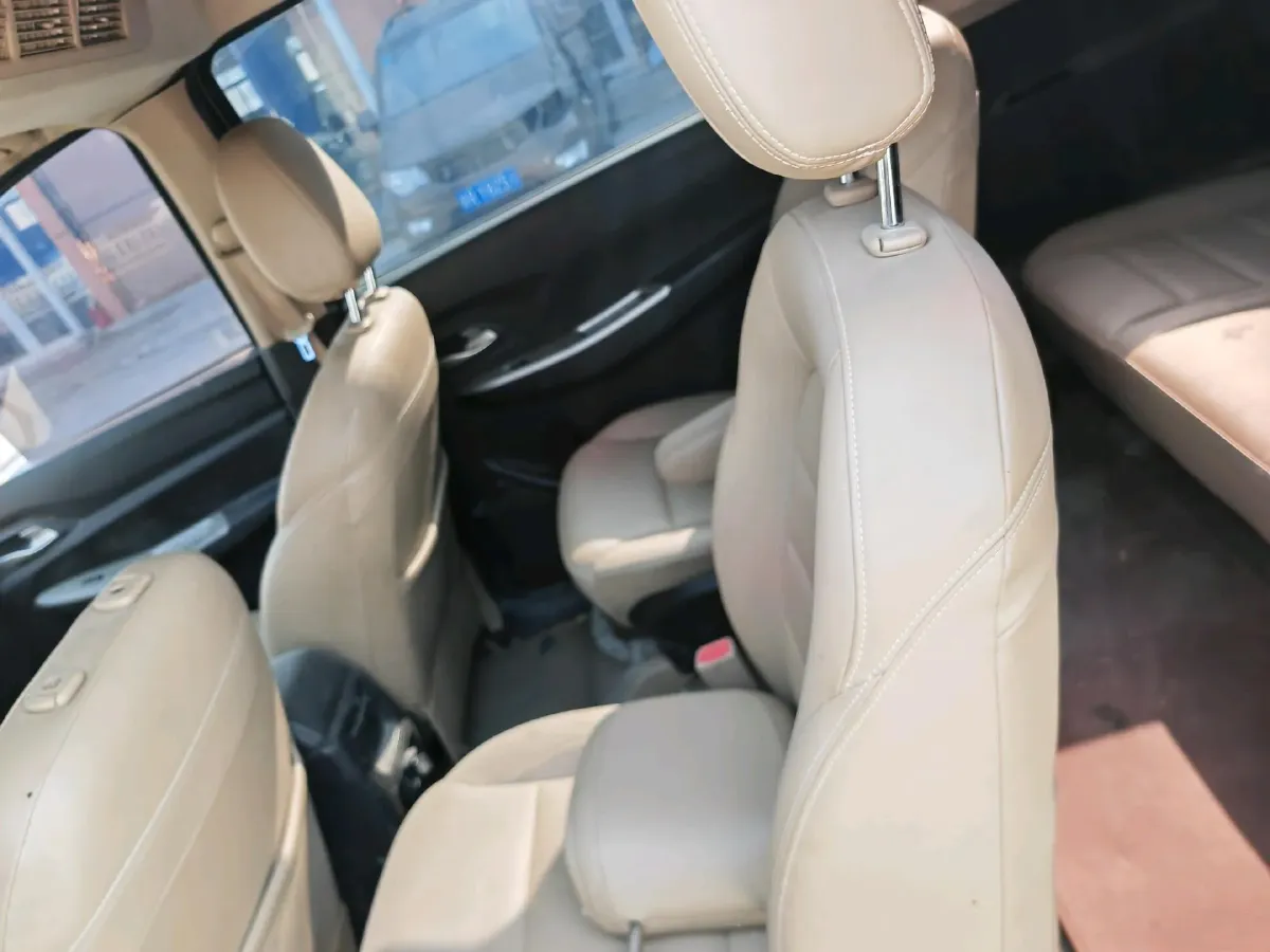 2018 WuLing HongGuang 1.5L 105HP L4 5MT,autocango,china used car exporter,china ev exporter,chinese used car exporter,chinese used ev exporter