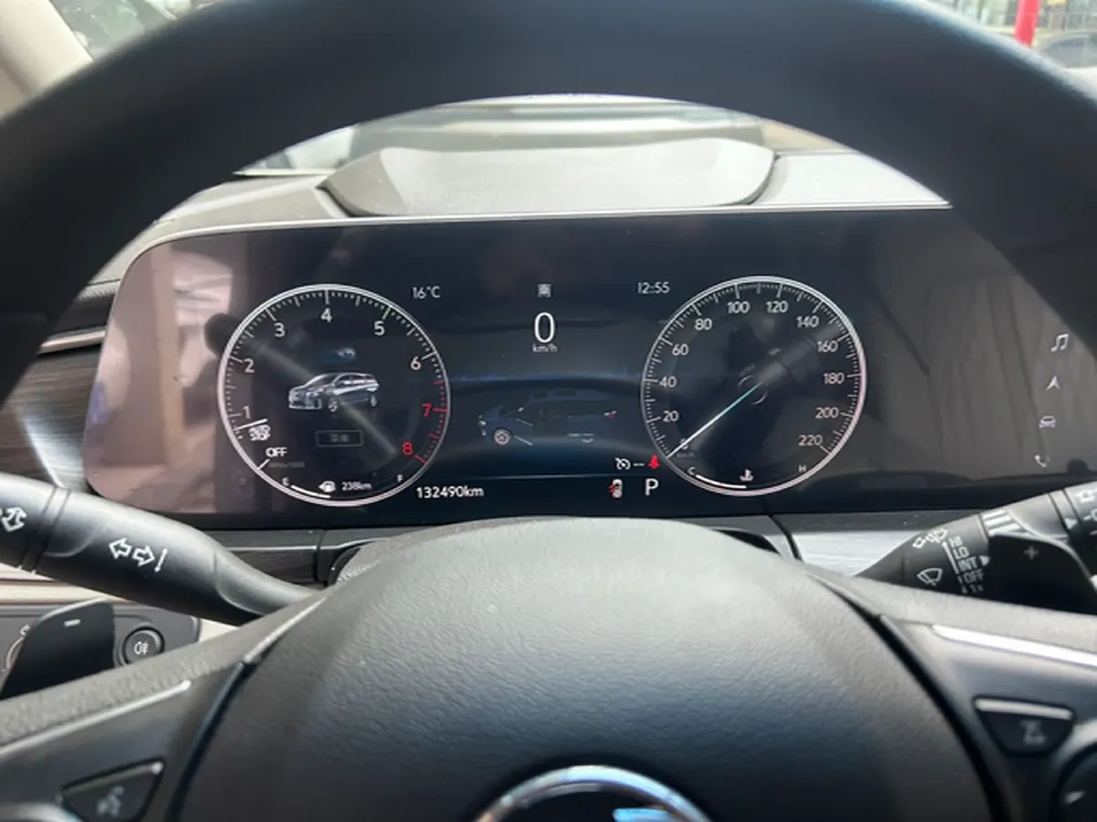 2022 Buick GL8 2.0T 237HP L4 9AT,autocango,china used car exporter,china ev exporter,chinese used car exporter,chinese used ev exporter