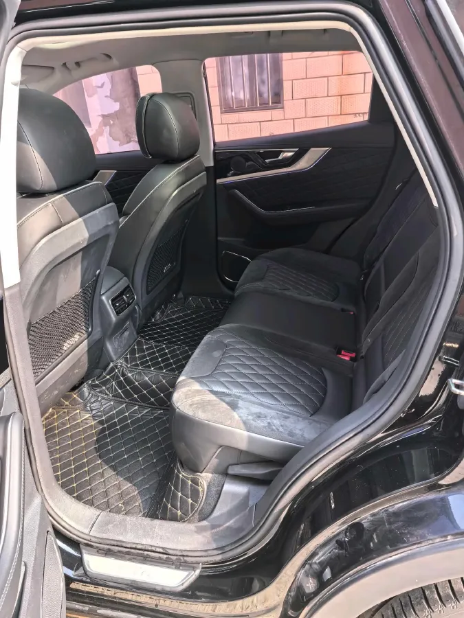 2019 HongQi HS5 2.0T 224HP L4 6AT,autocango,china used car exporter,china ev exporter,chinese used car exporter,chinese used ev exporter