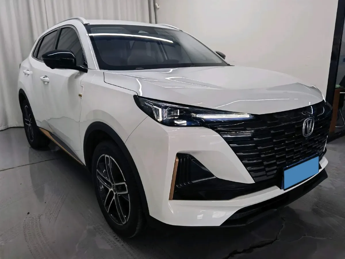 2022 ChangAn CS55 Plus 1.5T 188HP L4 7DCT,autocango,china used car exporter,china ev exporter,chinese used car exporter,chinese used ev exporter
