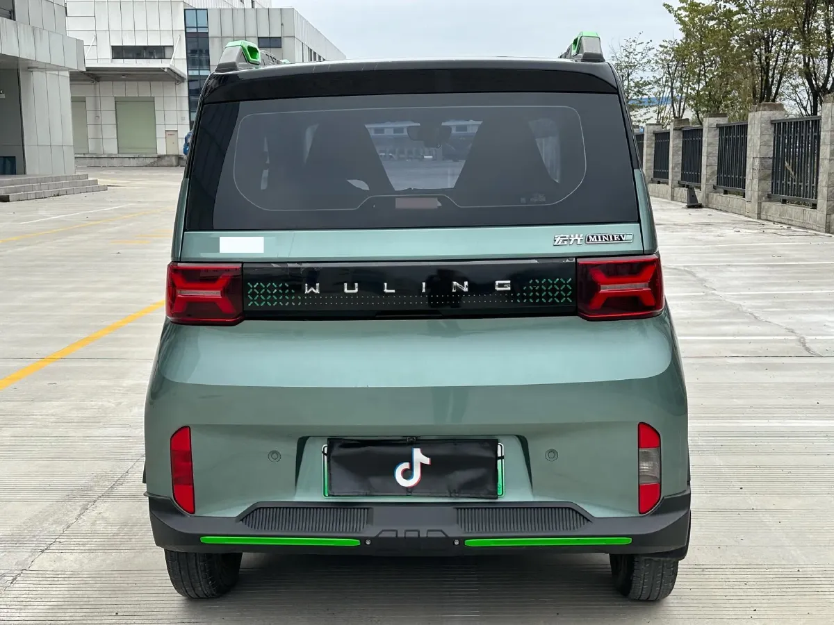 2022 WuLing HongGuang MINI EV BEV 26.5KWH,autocango,china used car exporter,china ev exporter,chinese used car exporter,chinese used ev exporter