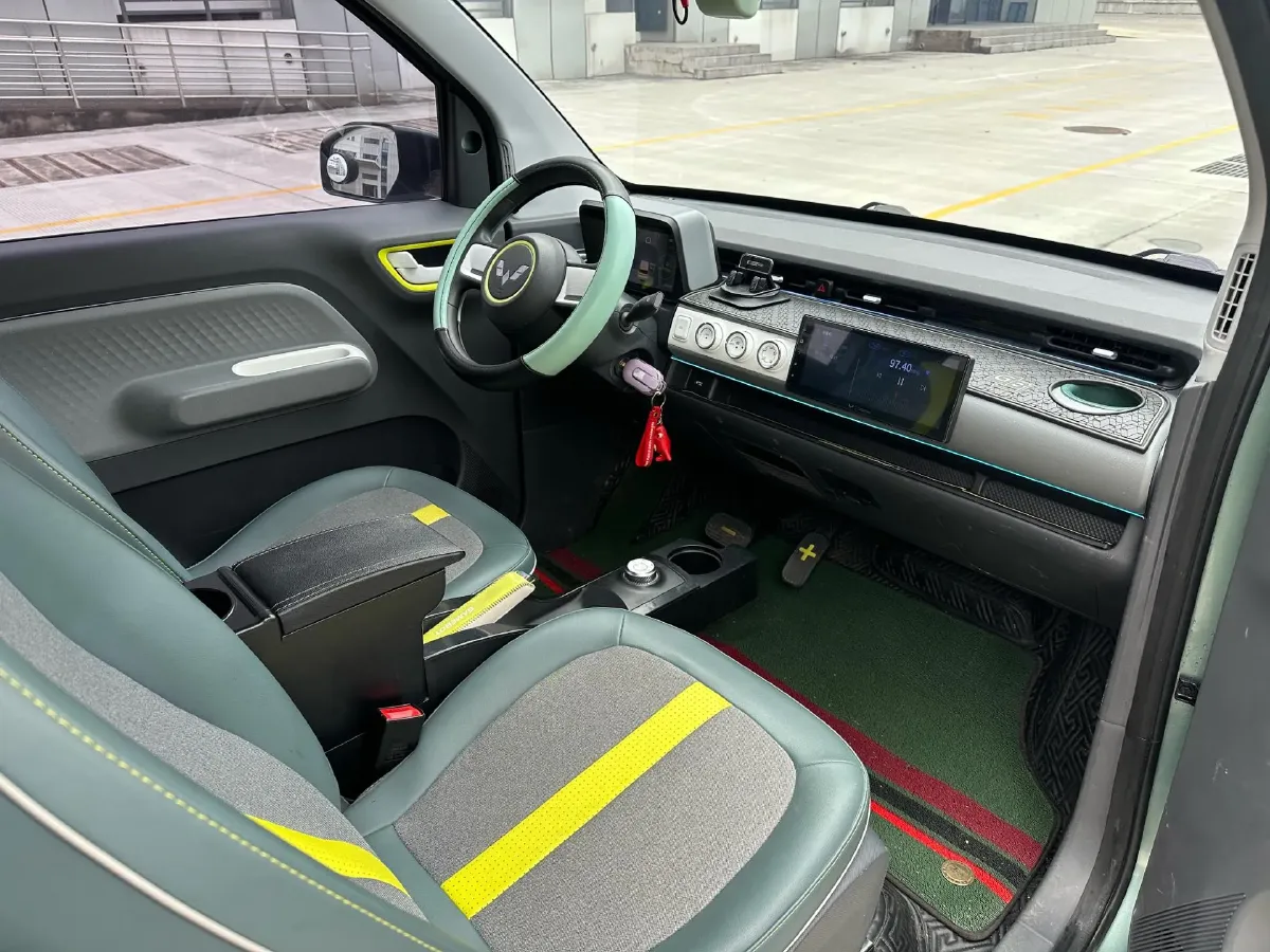 2022 WuLing HongGuang MINI EV BEV 26.5KWH,autocango,china used car exporter,china ev exporter,chinese used car exporter,chinese used ev exporter