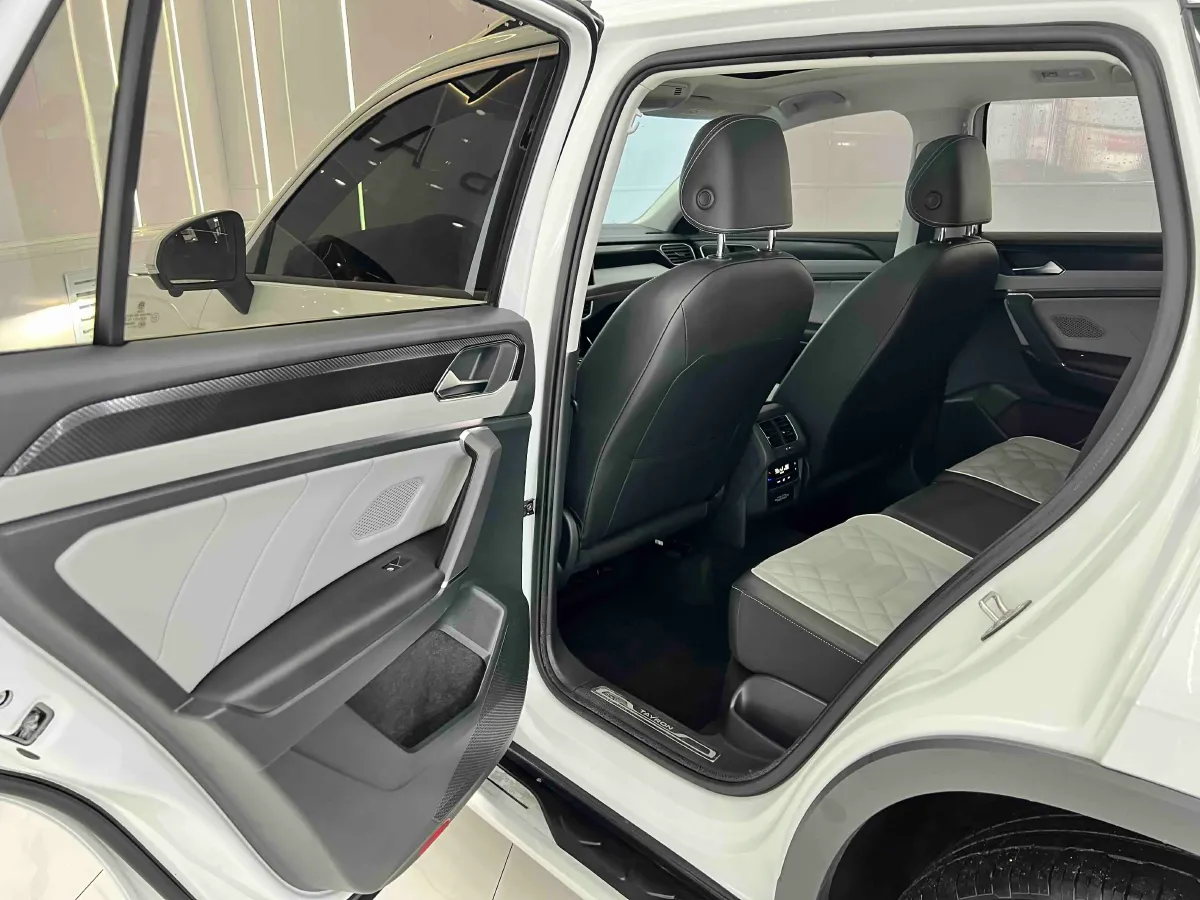 2023 Volkswagen Tayron 1.4T 150HP L4 7DCT,autocango,china used car exporter,china ev exporter,chinese used car exporter,chinese used ev exporter