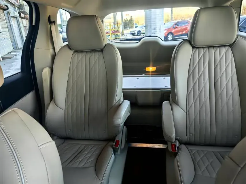 2023 Buick GL8 2.0T 237HP L4 9AT,autocango,china used car exporter,china ev exporter,chinese used car exporter,chinese used ev exporter