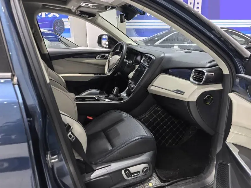 2019 LYNK&CO 01 2.0T 190HP L4 6AT,autocango,china used car exporter,china ev exporter,chinese used car exporter,chinese used ev exporter