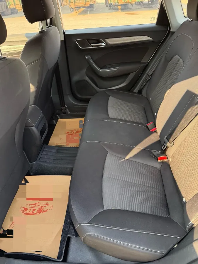 2017 Roewe i6 1.0T 125HP L3 2AT PHEV,autocango,china used car exporter,china ev exporter,chinese used car exporter,chinese used ev exporter