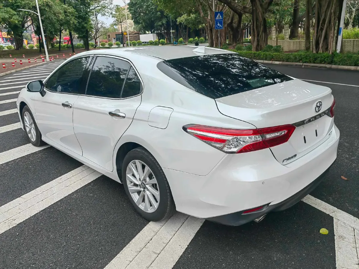 2023 Toyota Camry 2.0L 177HP L4 CVT,autocango,china used car exporter,china ev exporter,chinese used car exporter,chinese used ev exporter