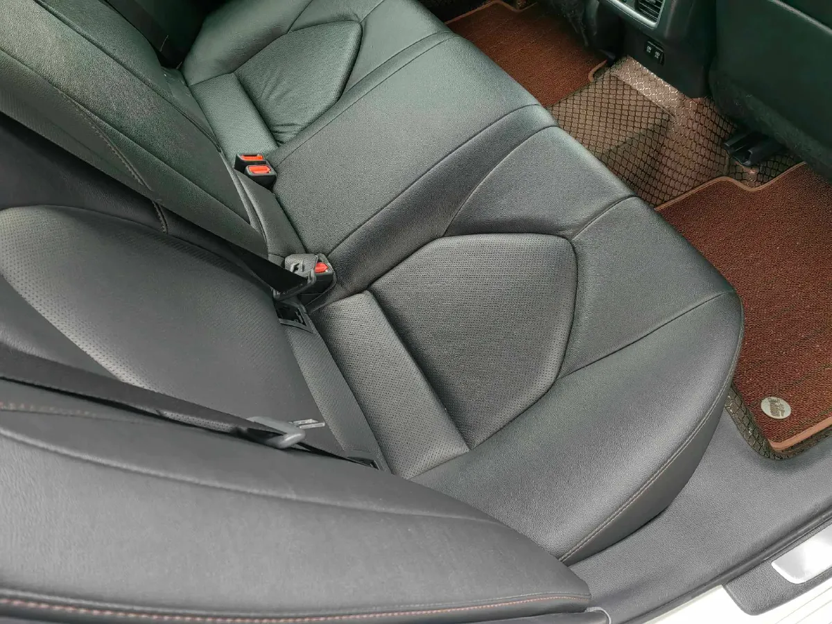 2023 Toyota Camry 2.0L 177HP L4 CVT,autocango,china used car exporter,china ev exporter,chinese used car exporter,chinese used ev exporter