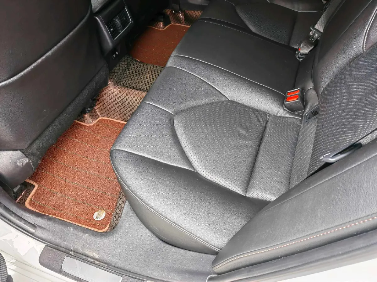 2023 Toyota Camry 2.0L 177HP L4 CVT,autocango,china used car exporter,china ev exporter,chinese used car exporter,chinese used ev exporter