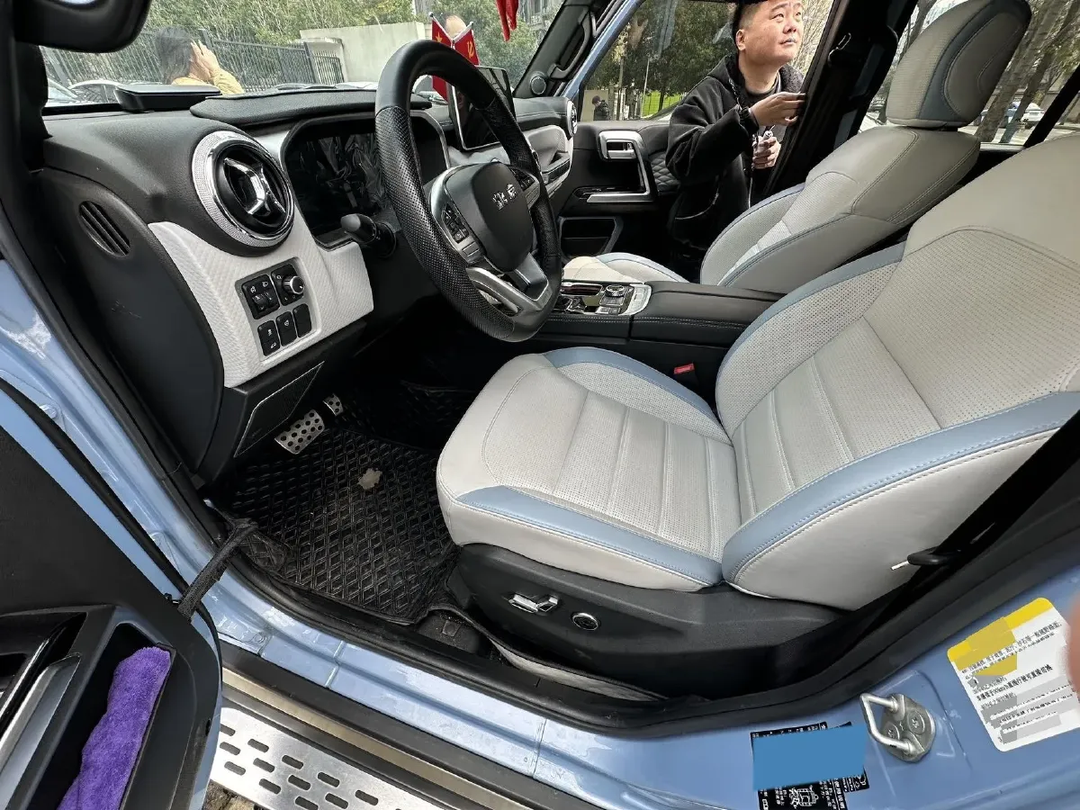 2023 Beijing BJ40 2.0T 224HP L4 8AT,autocango,china used car exporter,china ev exporter,chinese used car exporter,chinese used ev exporter