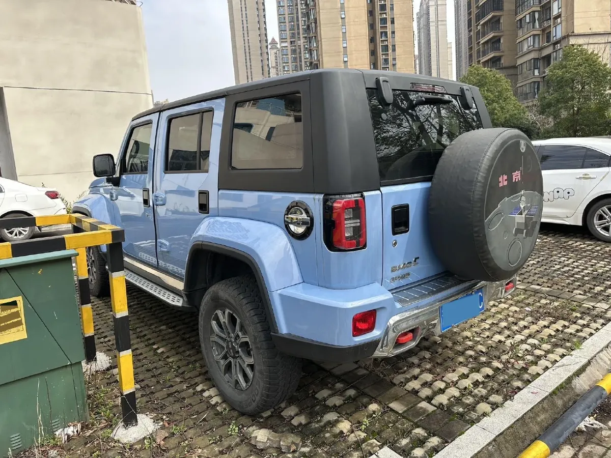 2023 Beijing BJ40 2.0T 224HP L4 8AT,autocango,china used car exporter,china ev exporter,chinese used car exporter,chinese used ev exporter