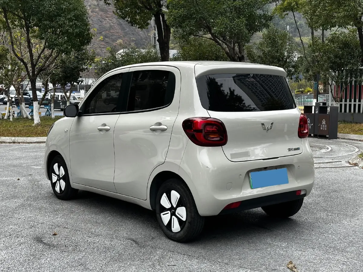 2025 WuLing HongGuang MINI EV BEV 16.2KWH,autocango,china used car exporter,china ev exporter,chinese used car exporter,chinese used ev exporter