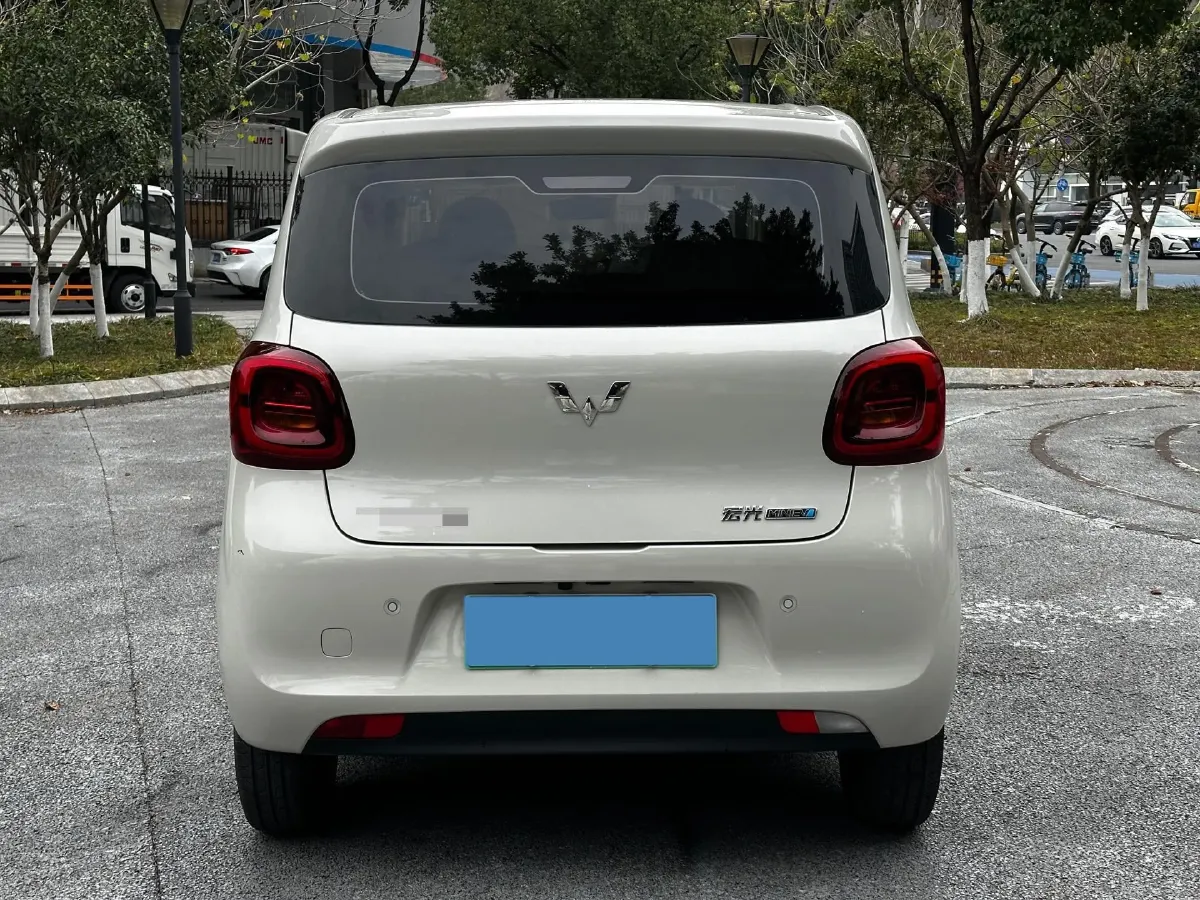 2025 WuLing HongGuang MINI EV BEV 16.2KWH,autocango,china used car exporter,china ev exporter,chinese used car exporter,chinese used ev exporter