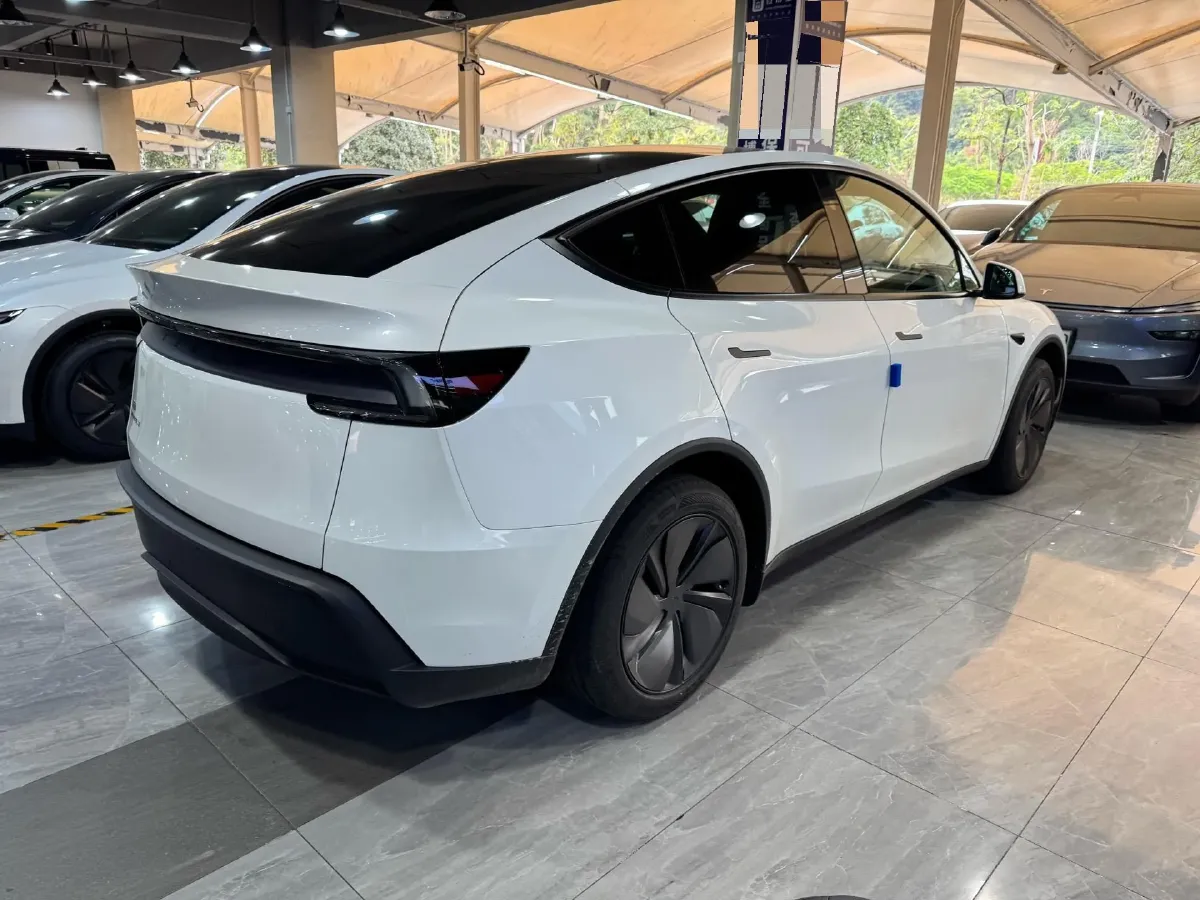 2026 Tesla Model Y BEV,autocango,china used car exporter,china ev exporter,chinese used car exporter,chinese used ev exporter