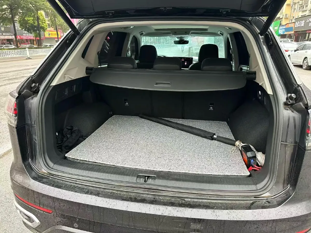 2023 Volkswagen Tayron 2.0T 220HP L4 7DCT,autocango,china used car exporter,china ev exporter,chinese used car exporter,chinese used ev exporter