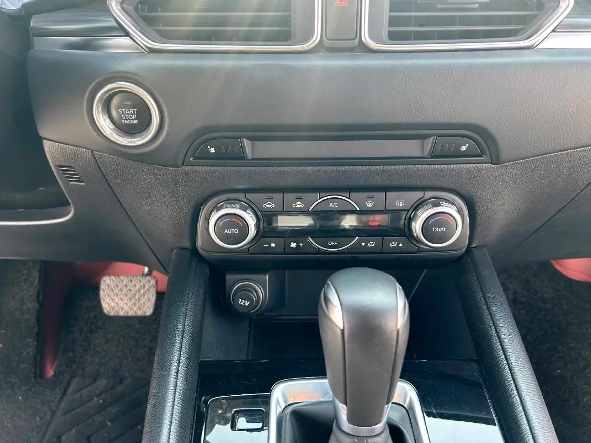 2022 MAXUS XinTu V90 2.0T 150HP L4 6AT,autocango,china used car exporter,china ev exporter,chinese used car exporter,chinese used ev exporter