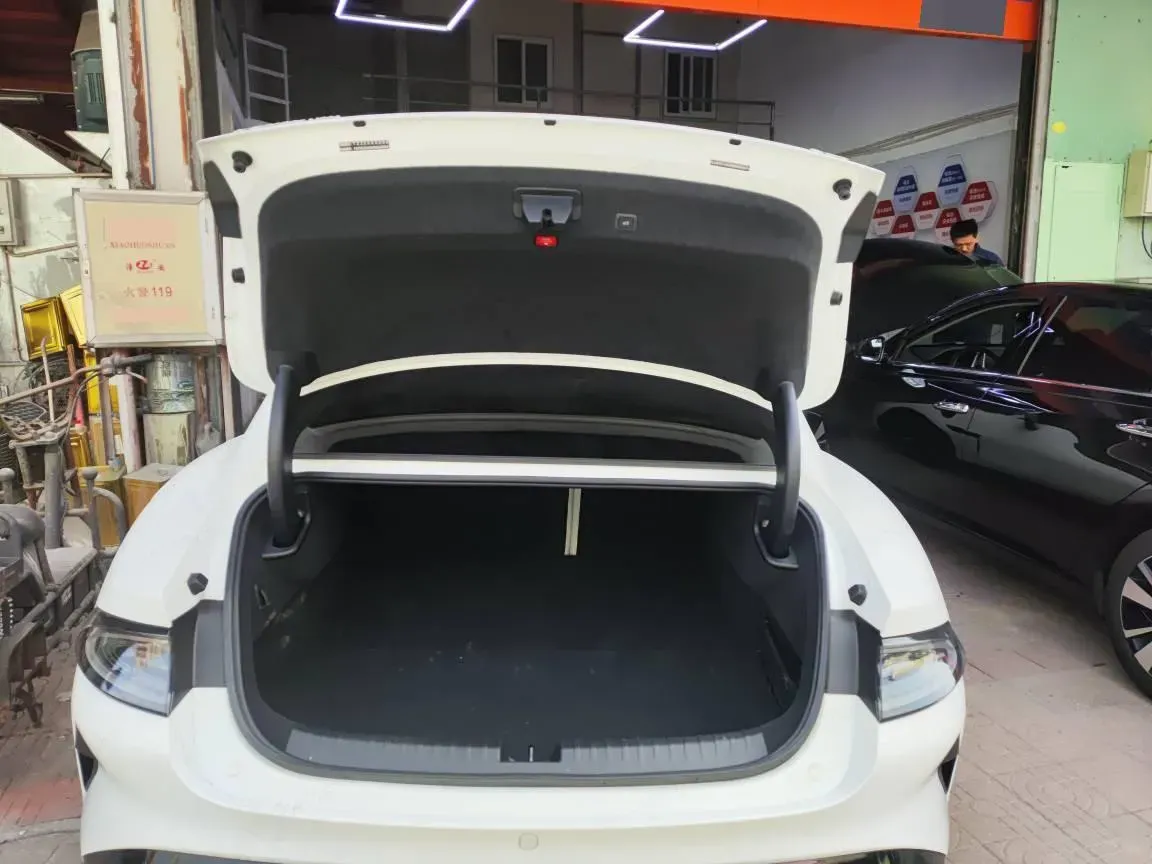 2024 MI SU7 BEV 73.6KWH,autocango,china used car exporter,china ev exporter,chinese used car exporter,chinese used ev exporter