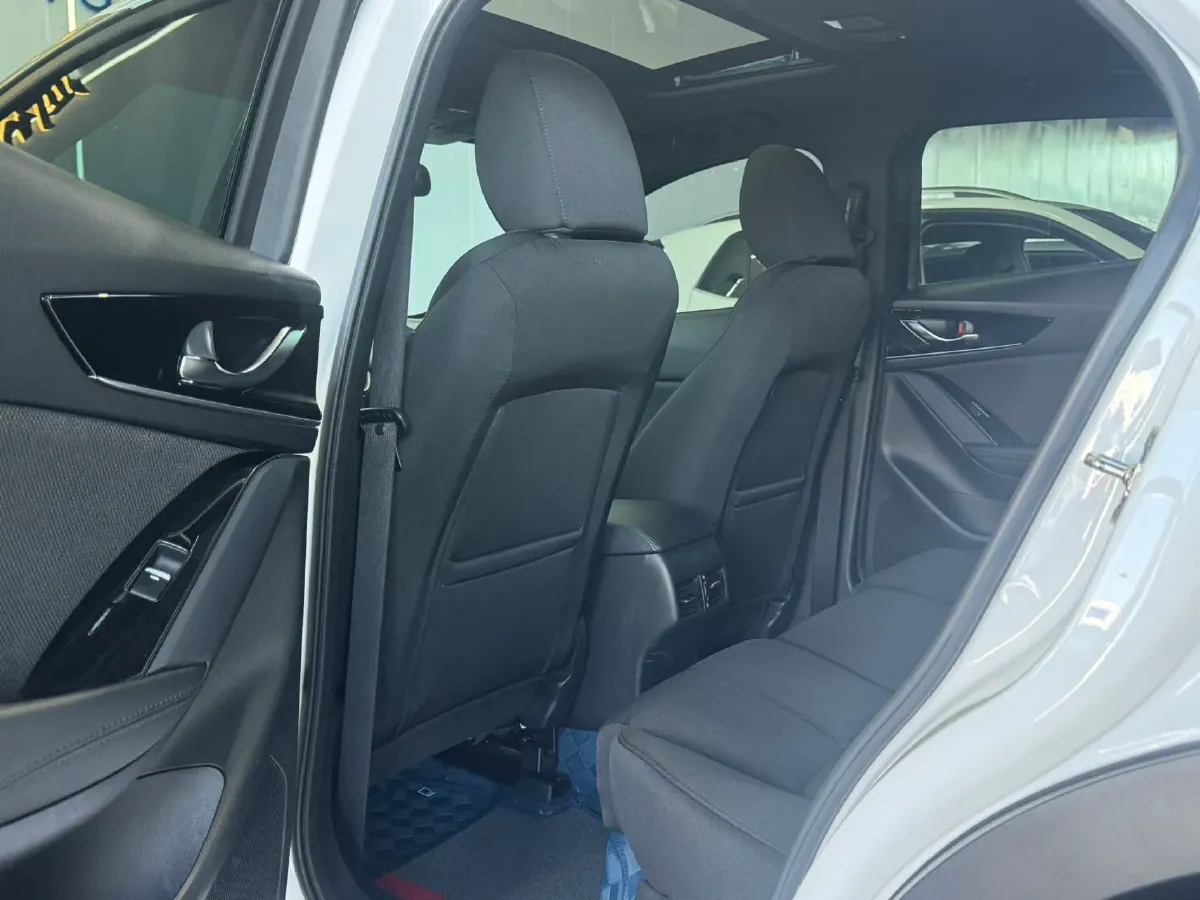 2021 Mazda CX-4 2.0L 158HP L4 6AT,autocango,china used car exporter,china ev exporter,chinese used car exporter,chinese used ev exporter