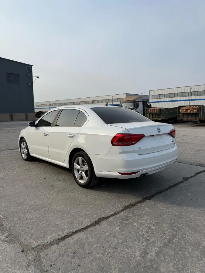 2017 Volkswagen Lavida 1.6L 110HP L4 6AT,autocango,china used car exporter,china ev exporter,chinese used car exporter,chinese used ev exporter