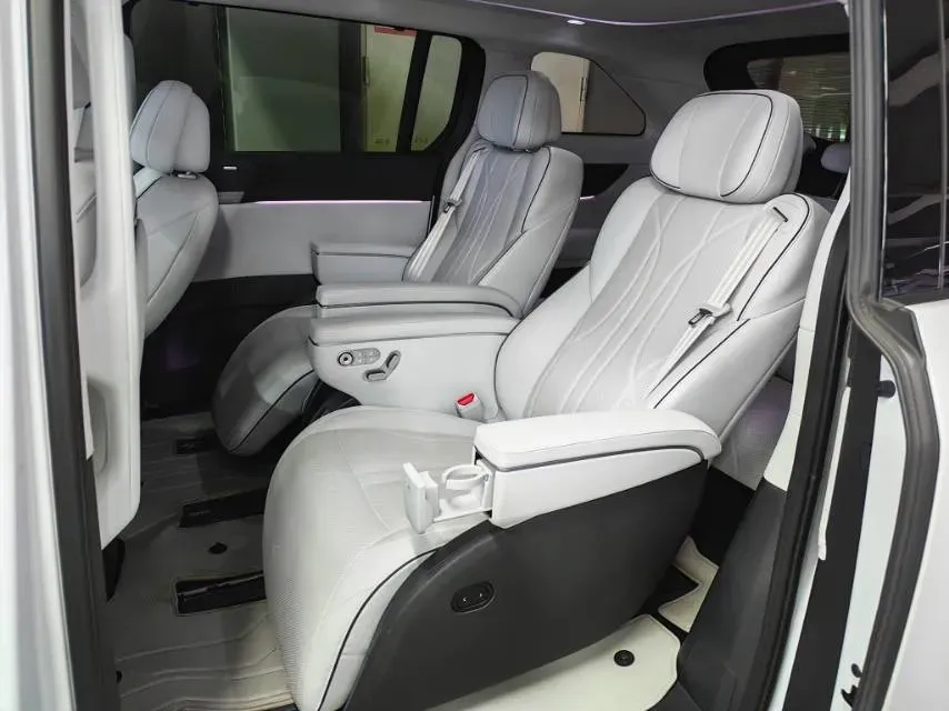 2024 Xpeng X9 BEV 101.5KWH,autocango,china used car exporter,china ev exporter,chinese used car exporter,chinese used ev exporter