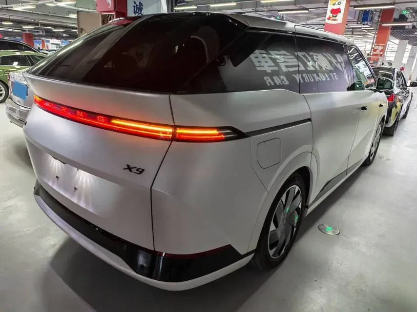 2024 Xpeng X9 BEV 101.5KWH,autocango,china used car exporter,china ev exporter,chinese used car exporter,chinese used ev exporter