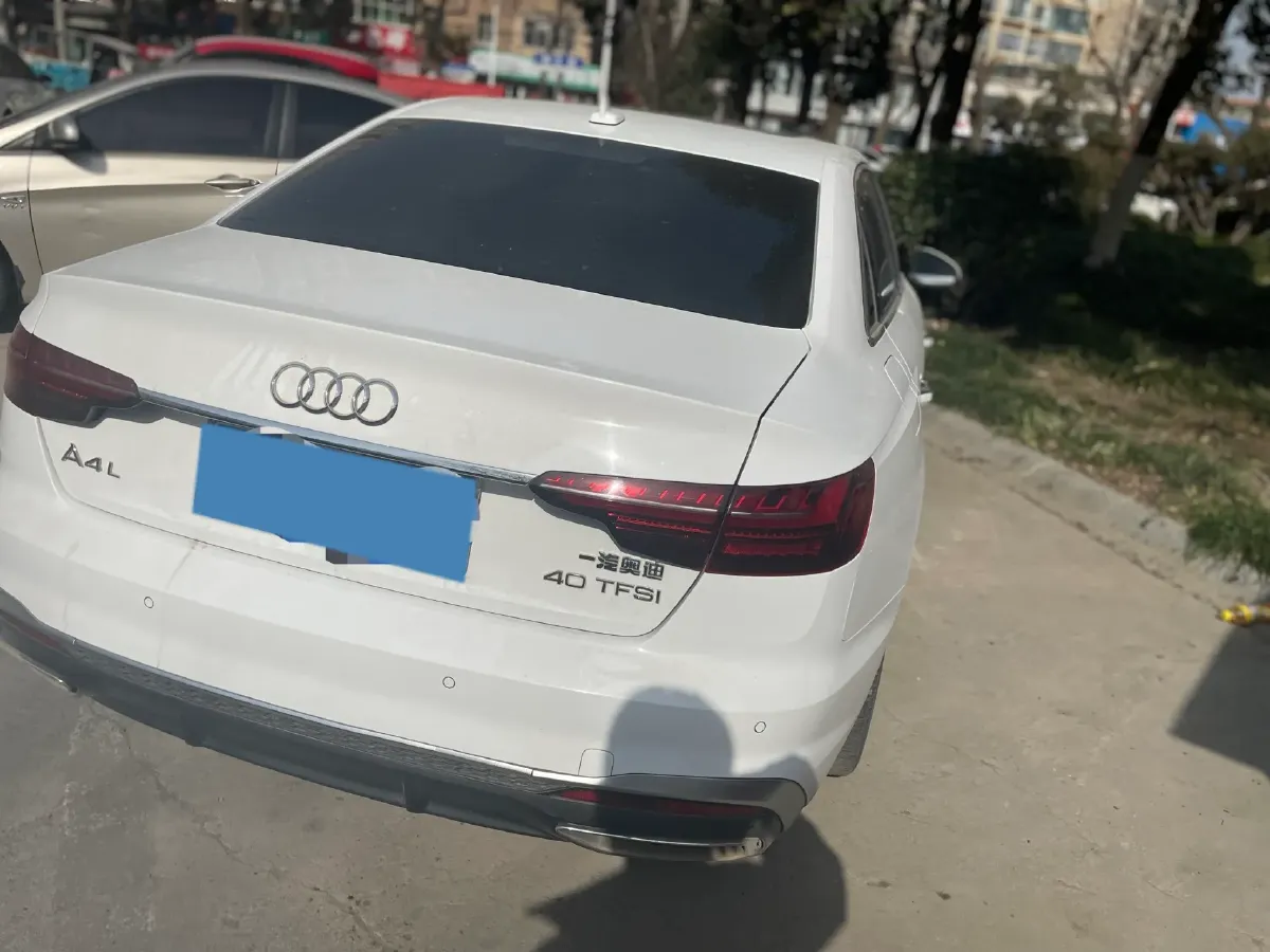 2023 Audi A4L 2.0T 190HP L4 7DCT,autocango,china used car exporter,china ev exporter,chinese used car exporter,chinese used ev exporter