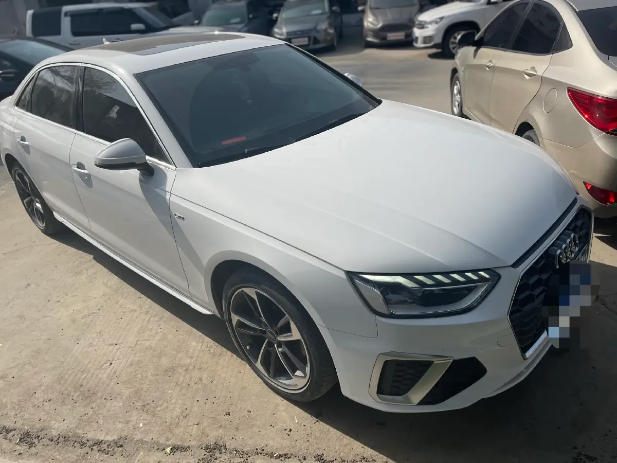 2023 Audi A4L 2.0T 190HP L4 7DCT,autocango,china used car exporter,china ev exporter,chinese used car exporter,chinese used ev exporter