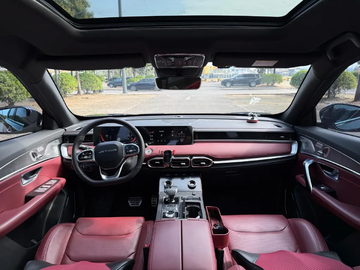 2021 Chery Tiggo 8 Plus 1.6T 197HP L4 7DCT,autocango,china used car exporter,china ev exporter,chinese used car exporter,chinese used ev exporter