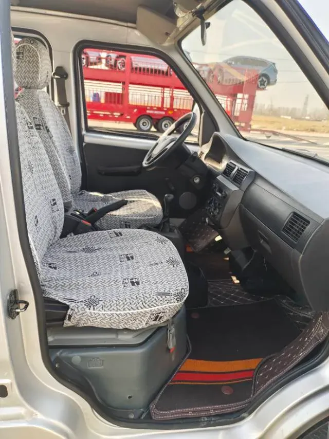 2023 WuLing RongGuang Mini Truck 1.5L 102HP L4 5MT,autocango,china used car exporter,china ev exporter,chinese used car exporter,chinese used ev exporter