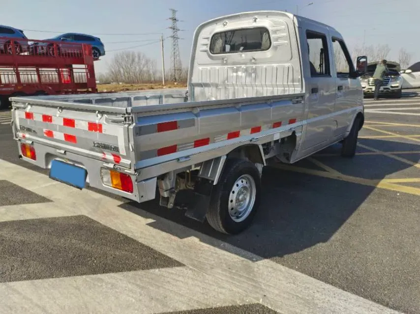 2023 WuLing RongGuang Mini Truck 1.5L 102HP L4 5MT,autocango,china used car exporter,china ev exporter,chinese used car exporter,chinese used ev exporter