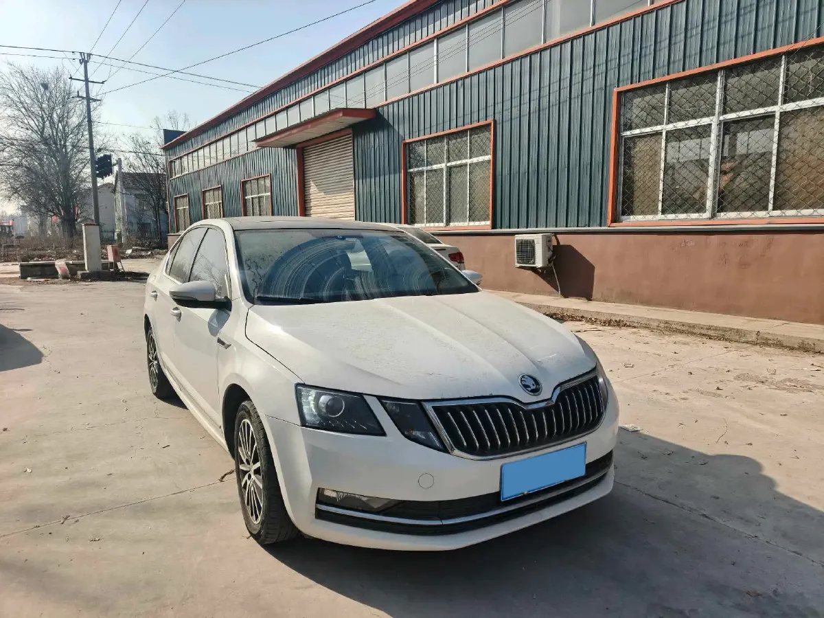 2018 Skoda Octavia 1.2T 116HP L4 7DCT,autocango,china used car exporter,china ev exporter,chinese used car exporter,chinese used ev exporter