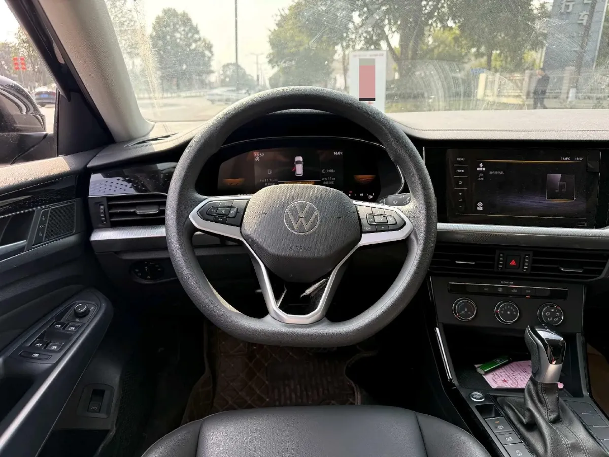 2024 Volkswagen Passat 1.4T 150HP L4 7DCT,autocango,china used car exporter,china ev exporter,chinese used car exporter,chinese used ev exporter