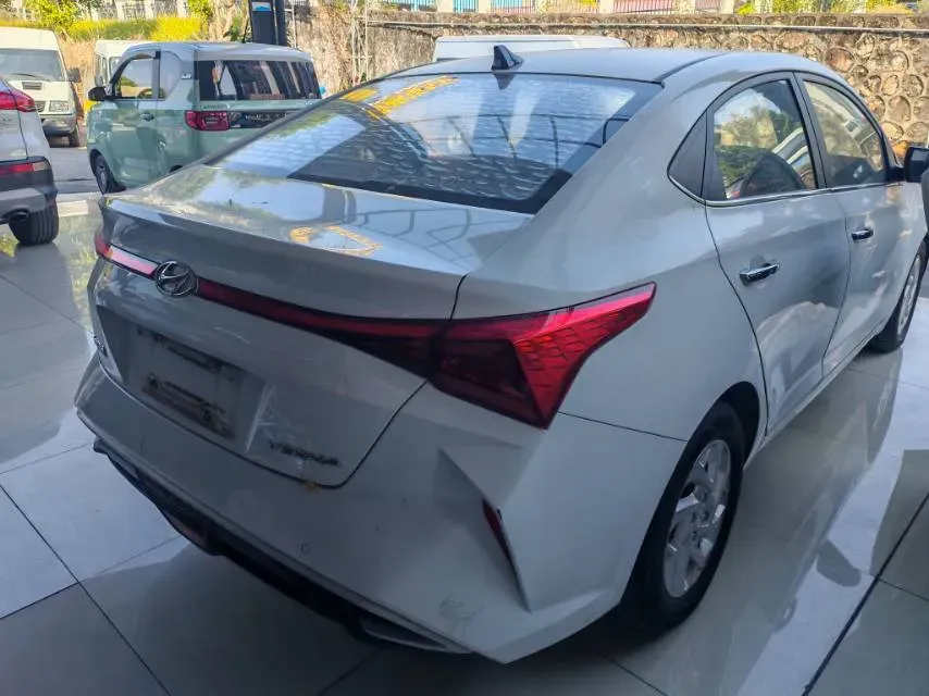 2020 Hyundai Verna 1.4L 100HP L4 6MT,autocango,china used car exporter,china ev exporter,chinese used car exporter,chinese used ev exporter