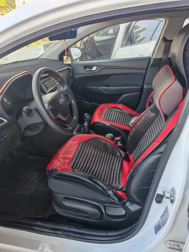 2020 Hyundai Verna 1.4L 100HP L4 6MT,autocango,china used car exporter,china ev exporter,chinese used car exporter,chinese used ev exporter