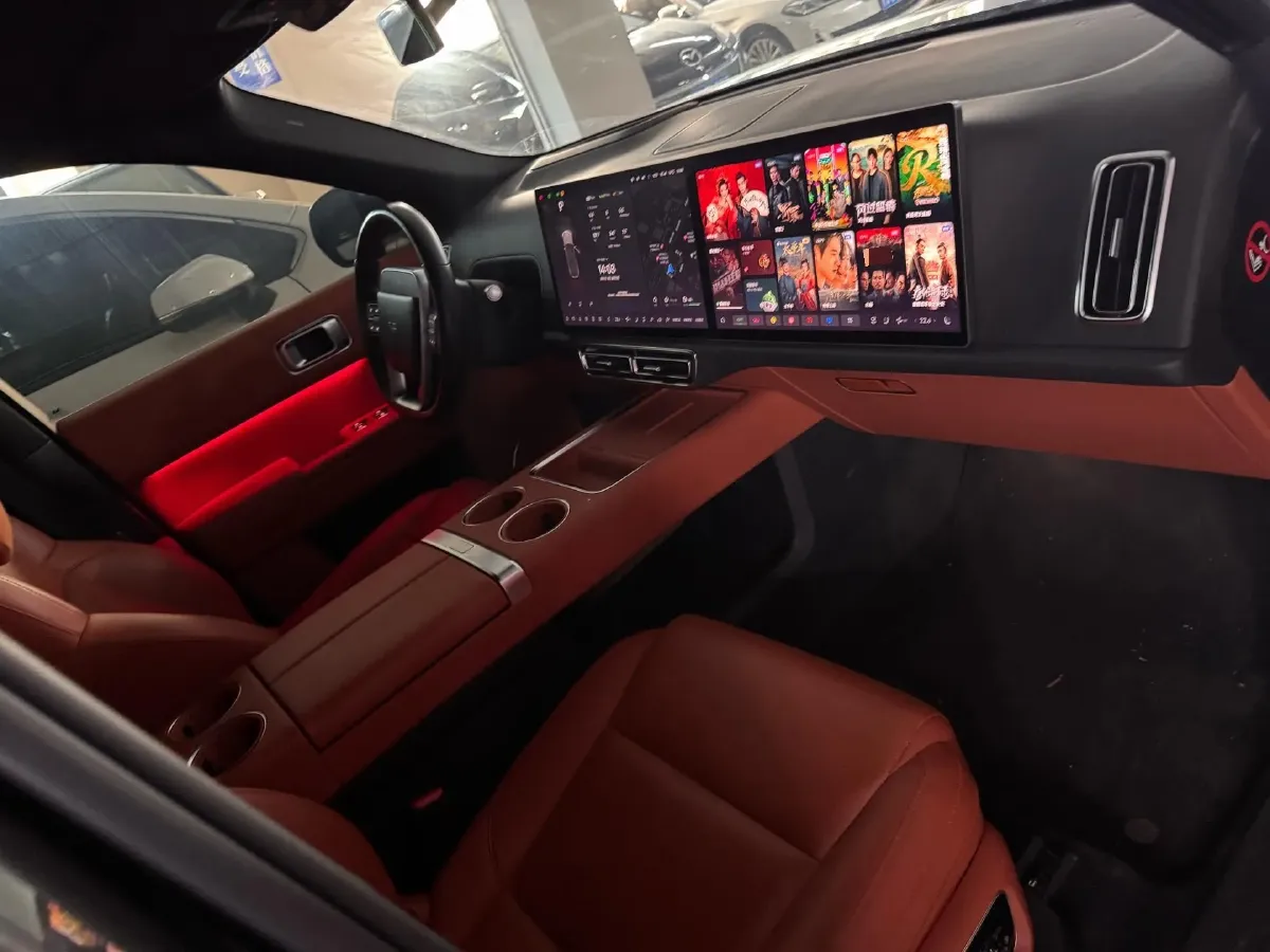 2023 Li L8 Range Extended 154HP REEV 40.9KWH,autocango,china used car exporter,china ev exporter,chinese used car exporter,chinese used ev exporter