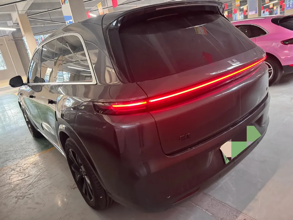 2023 Li L8 Range Extended 154HP REEV 40.9KWH,autocango,china used car exporter,china ev exporter,chinese used car exporter,chinese used ev exporter