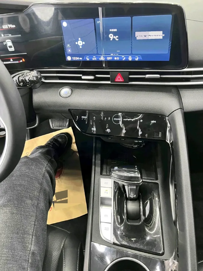 2022 Hyundai Elantra 1.5L 115HP L4 CVT,autocango,china used car exporter,china ev exporter,chinese used car exporter,chinese used ev exporter