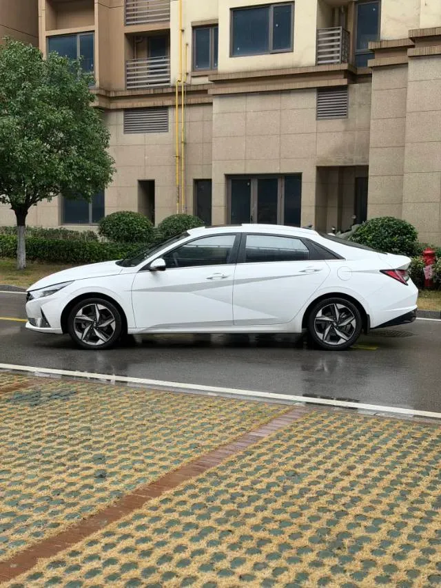 2021 Hyundai Elantra 1.5L 115HP L4 CVT,autocango,china used car exporter,china ev exporter,chinese used car exporter,chinese used ev exporter
