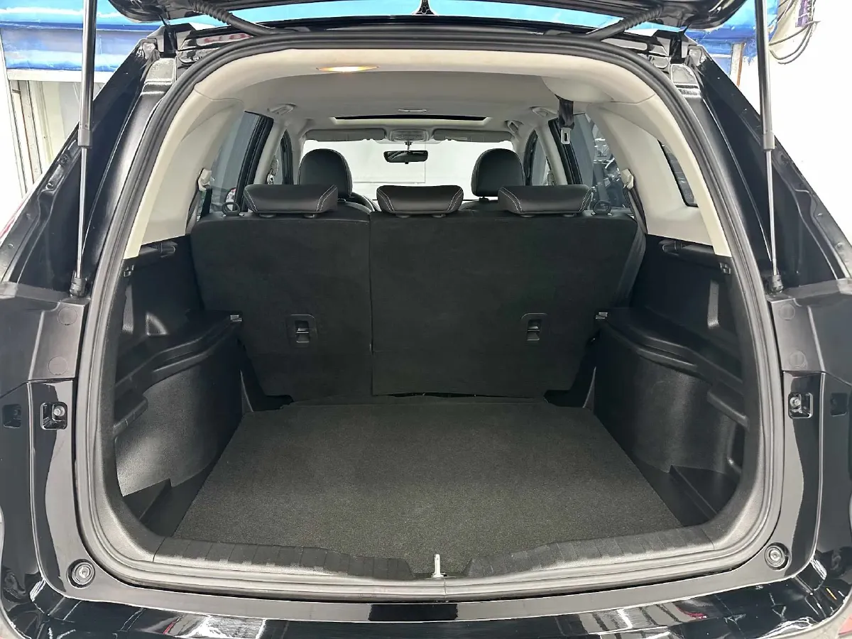 2021 Haval M6 1.5T 150HP L4 7DCT,autocango,china used car exporter,china ev exporter,chinese used car exporter,chinese used ev exporter