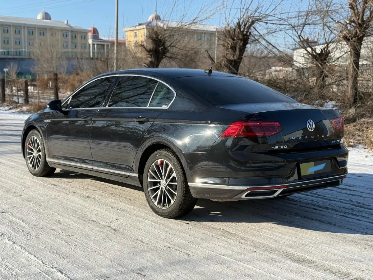 2020 Volkswagen Magotan 2.0T 186HP L4 7DCT,autocango,china used car exporter,china ev exporter,chinese used car exporter,chinese used ev exporter