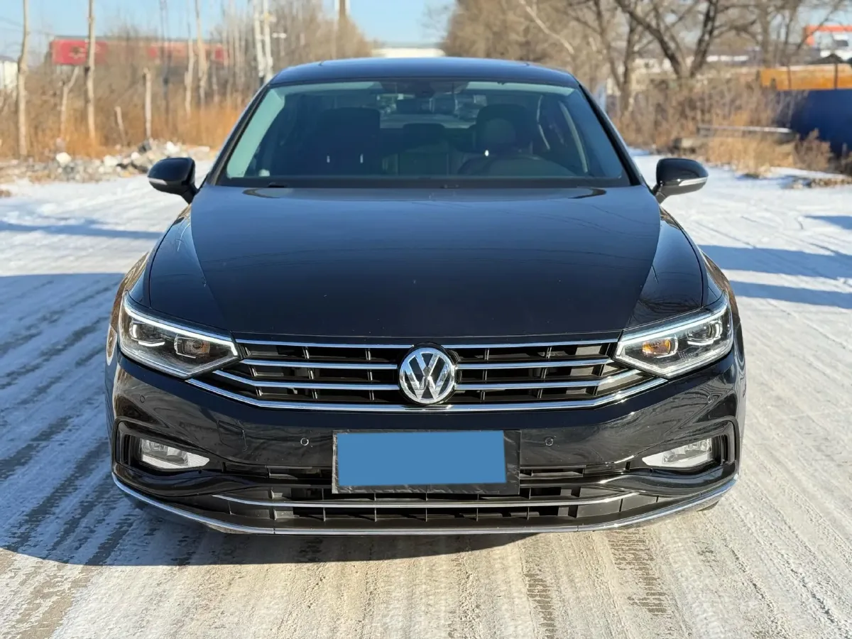 2020 Volkswagen Magotan 2.0T 186HP L4 7DCT,autocango,china used car exporter,china ev exporter,chinese used car exporter,chinese used ev exporter