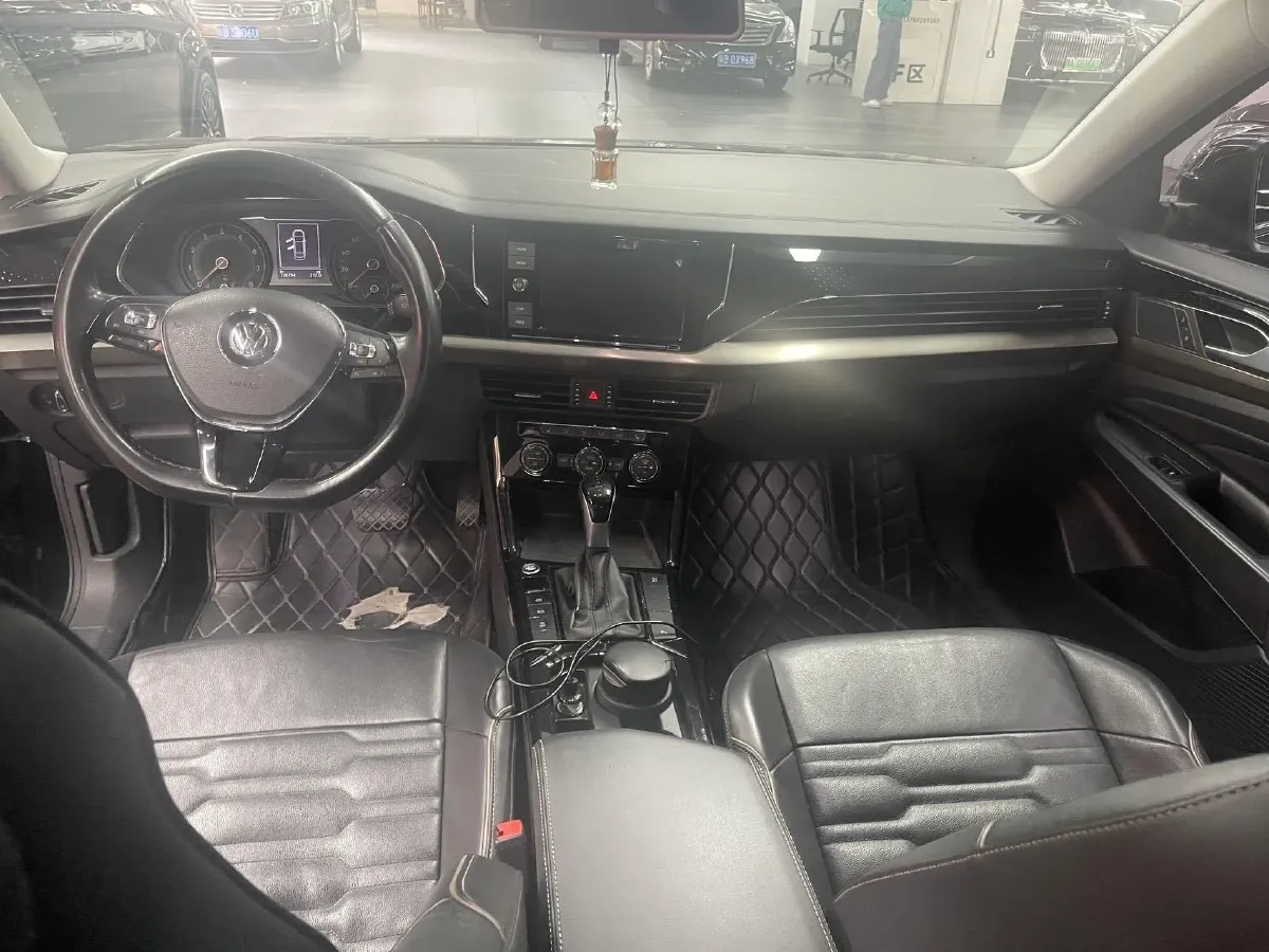 2019 Skoda Kodiak 2.0T 186HP L4 7DCT,autocango,china used car exporter,china ev exporter,chinese used car exporter,chinese used ev exporter