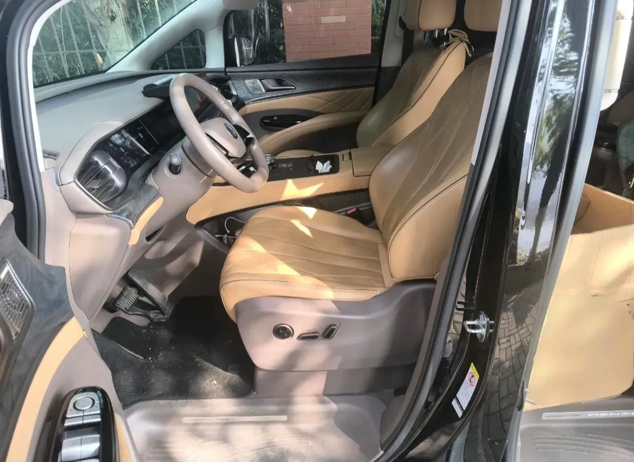 2022 HongQi HS7 3.0T 337HP V6 8AT,autocango,china used car exporter,china ev exporter,chinese used car exporter,chinese used ev exporter