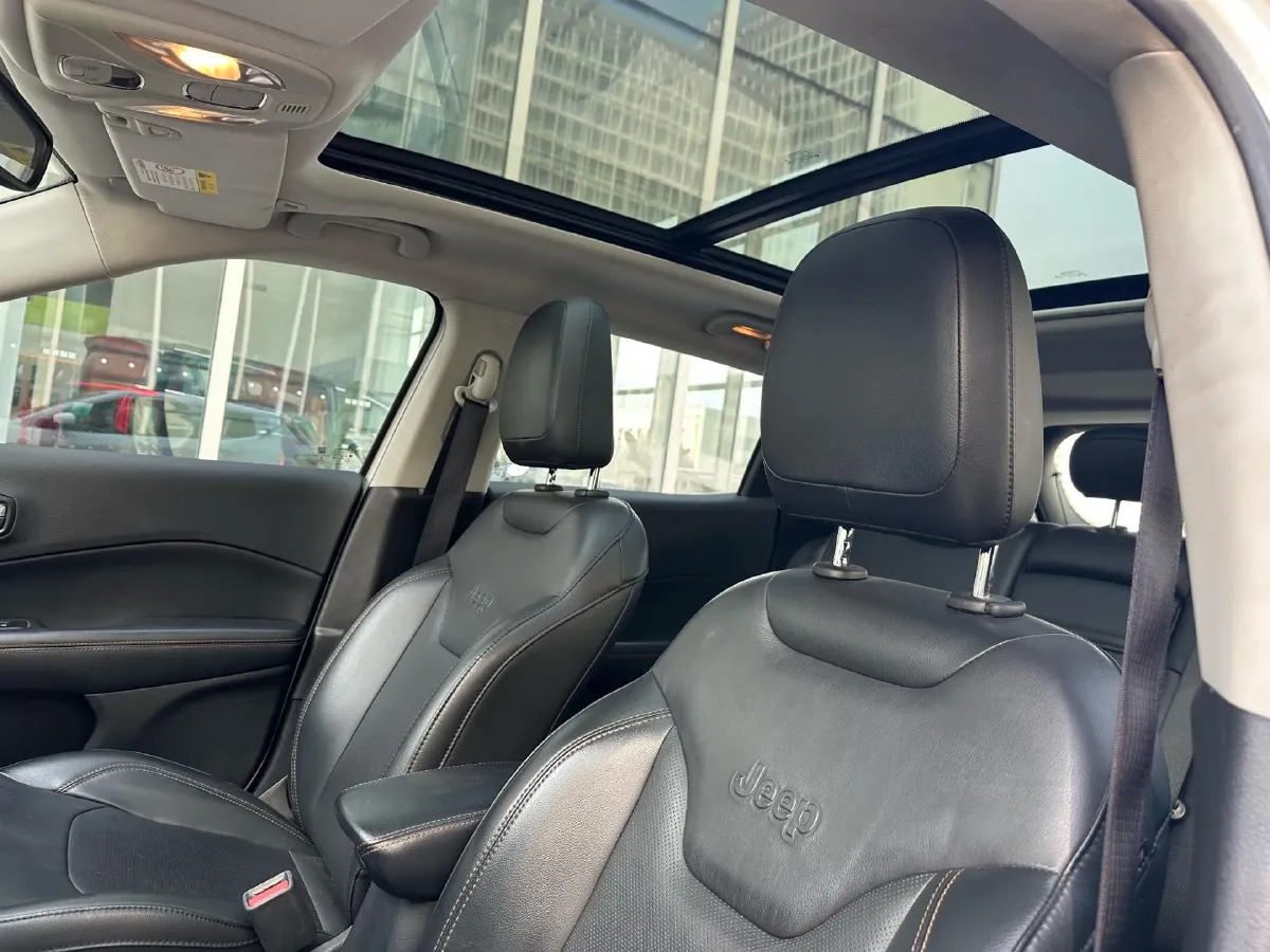 2019 Jeep Compass 1.3T 173HP L4 7DCT,autocango,china used car exporter,china ev exporter,chinese used car exporter,chinese used ev exporter