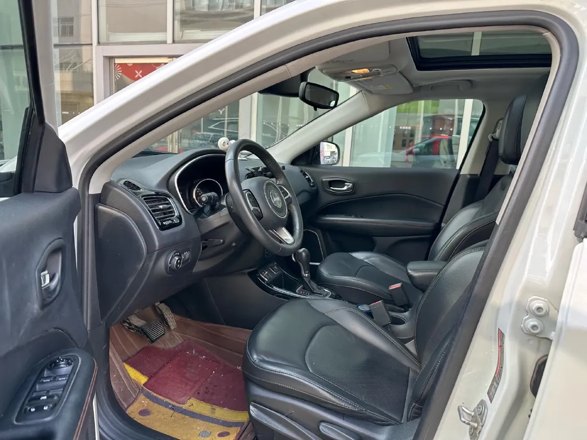 2019 Jeep Compass 1.3T 173HP L4 7DCT,autocango,china used car exporter,china ev exporter,chinese used car exporter,chinese used ev exporter