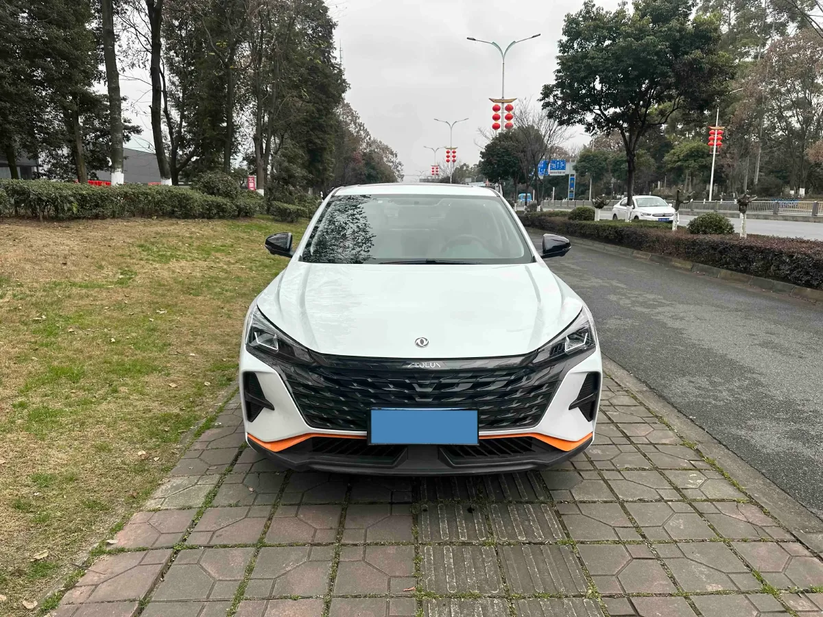 2023 DongFeng Aeolus YiXuan 1.5L 125HP L4 6DCT,autocango,china used car exporter,china ev exporter,chinese used car exporter,chinese used ev exporter